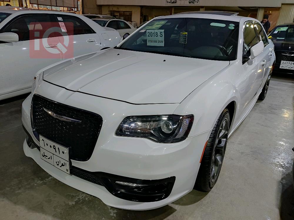 کرایسلەر 300